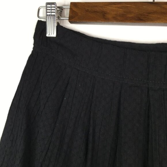 Ann Taylor LOFT Black Skirt Size 0 - Picture 2 of 7